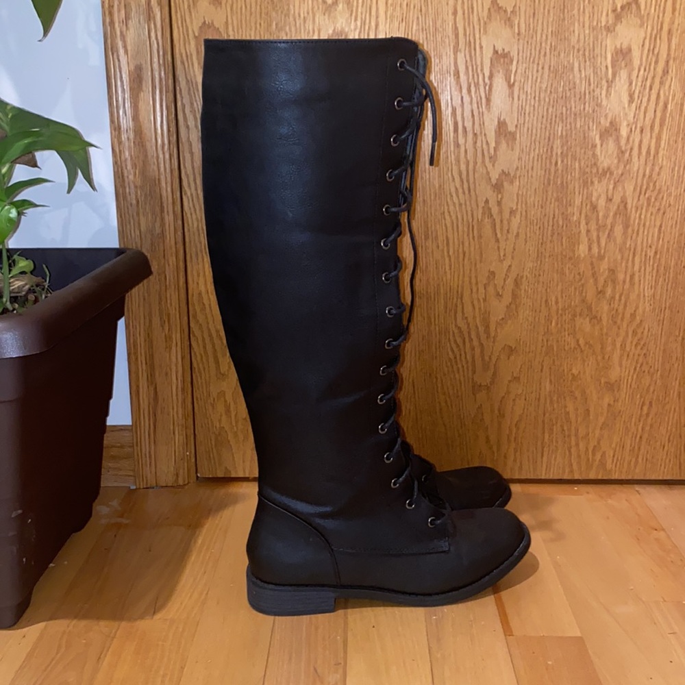 Black Knee-high Boots Size 8